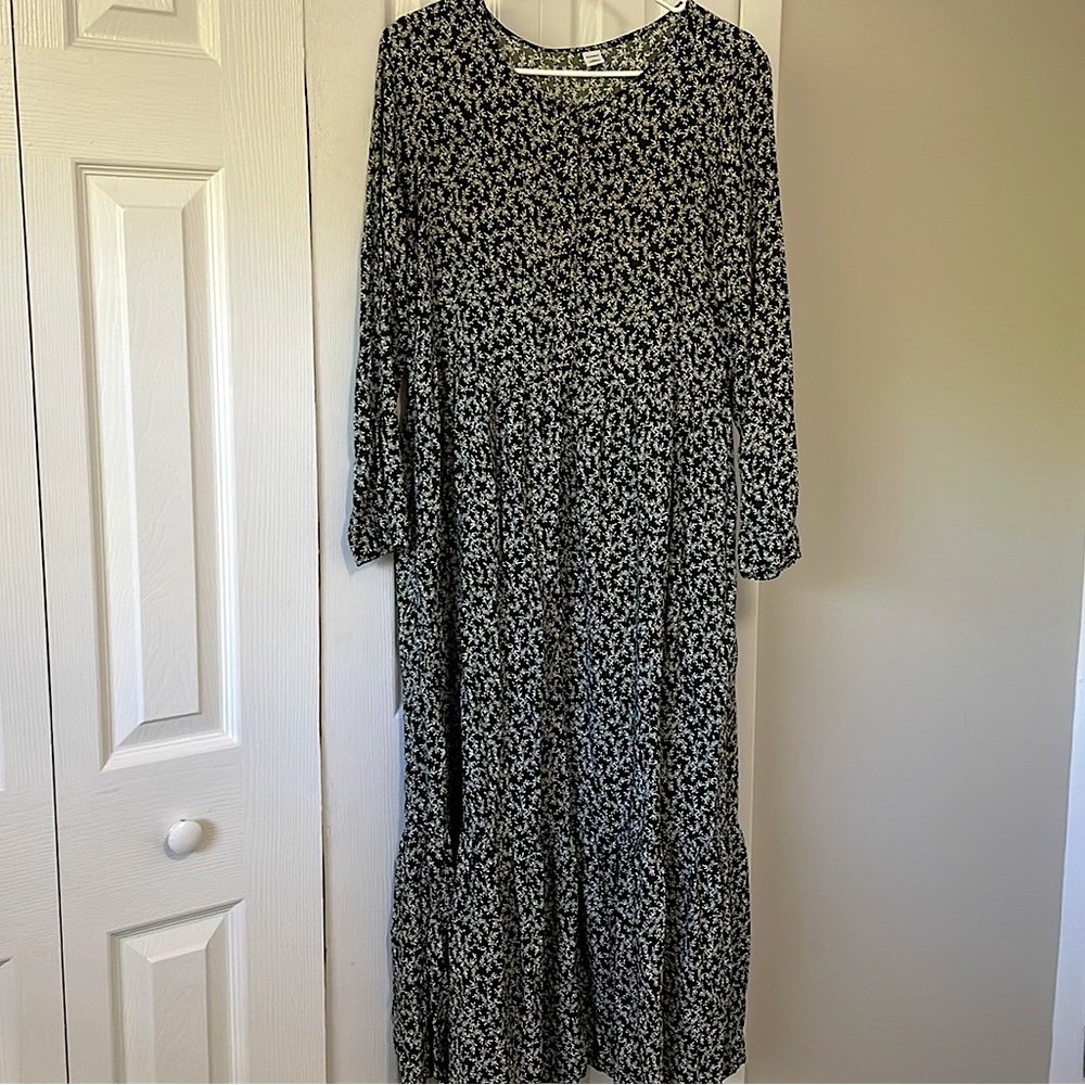 Old Navy Maxi Dress-Size Medium-Sage Green Color